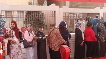 إقبال ملحوظ للناخبين وسيدات المقطم على المشاركة في انتخابات مجلس النواب 2025 بلجنة مدرسة تحيا مصر 1